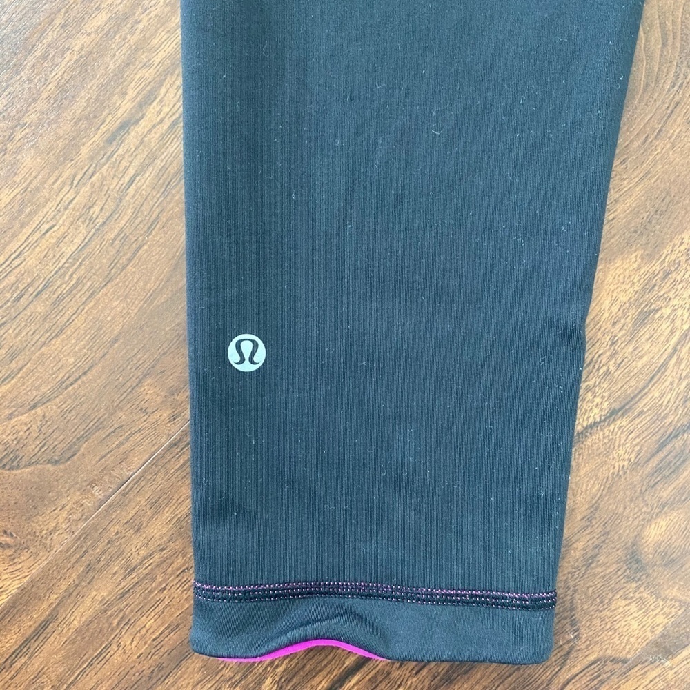 Lululemon Wunder Under Crop Reversible
Black Pink - Picture 3 of 7